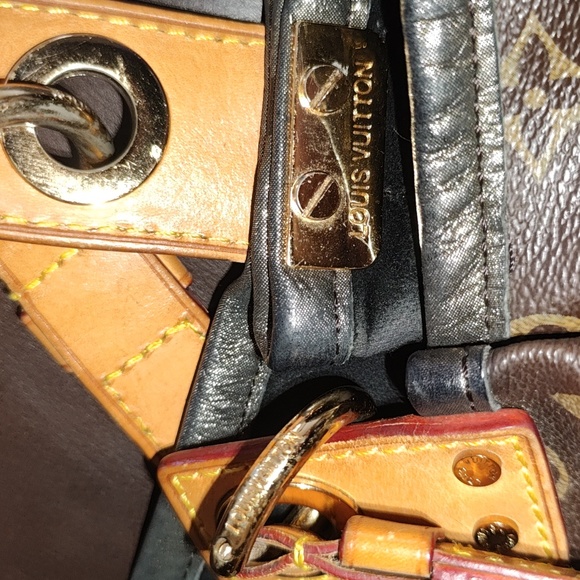 LOUIS VUITTON Monogram Irene Hand Bag - Picture 12 of 17